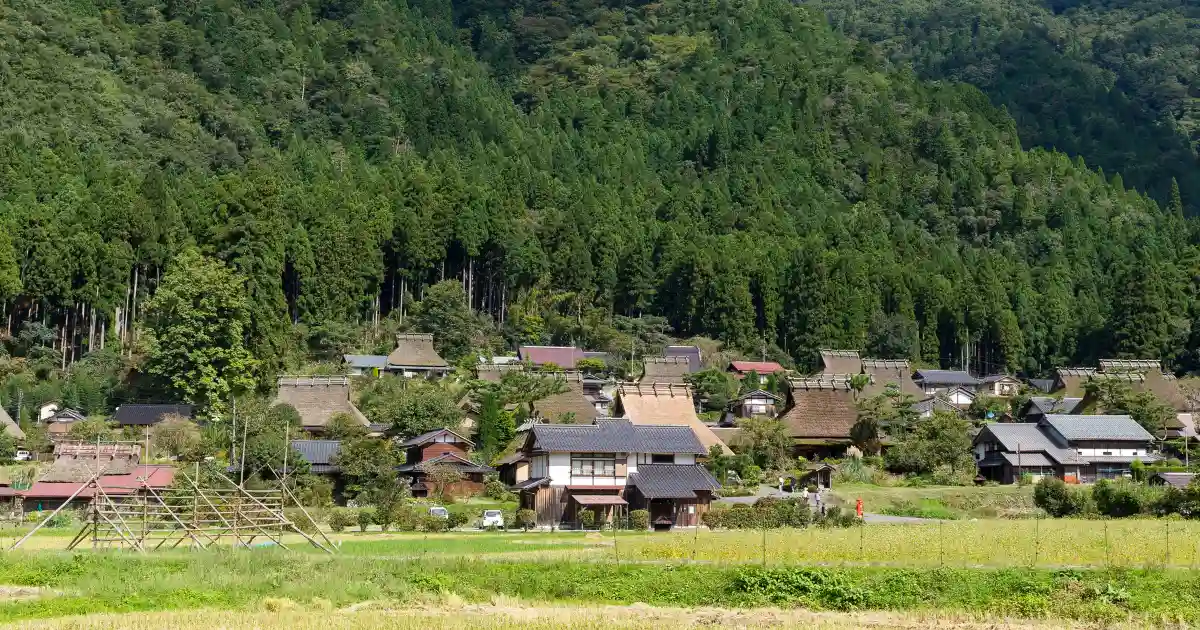 ランドスケープアプローチとは、一定の空間において多様な人間活動と自然環境を総合的に扱い課題を解決する手法である